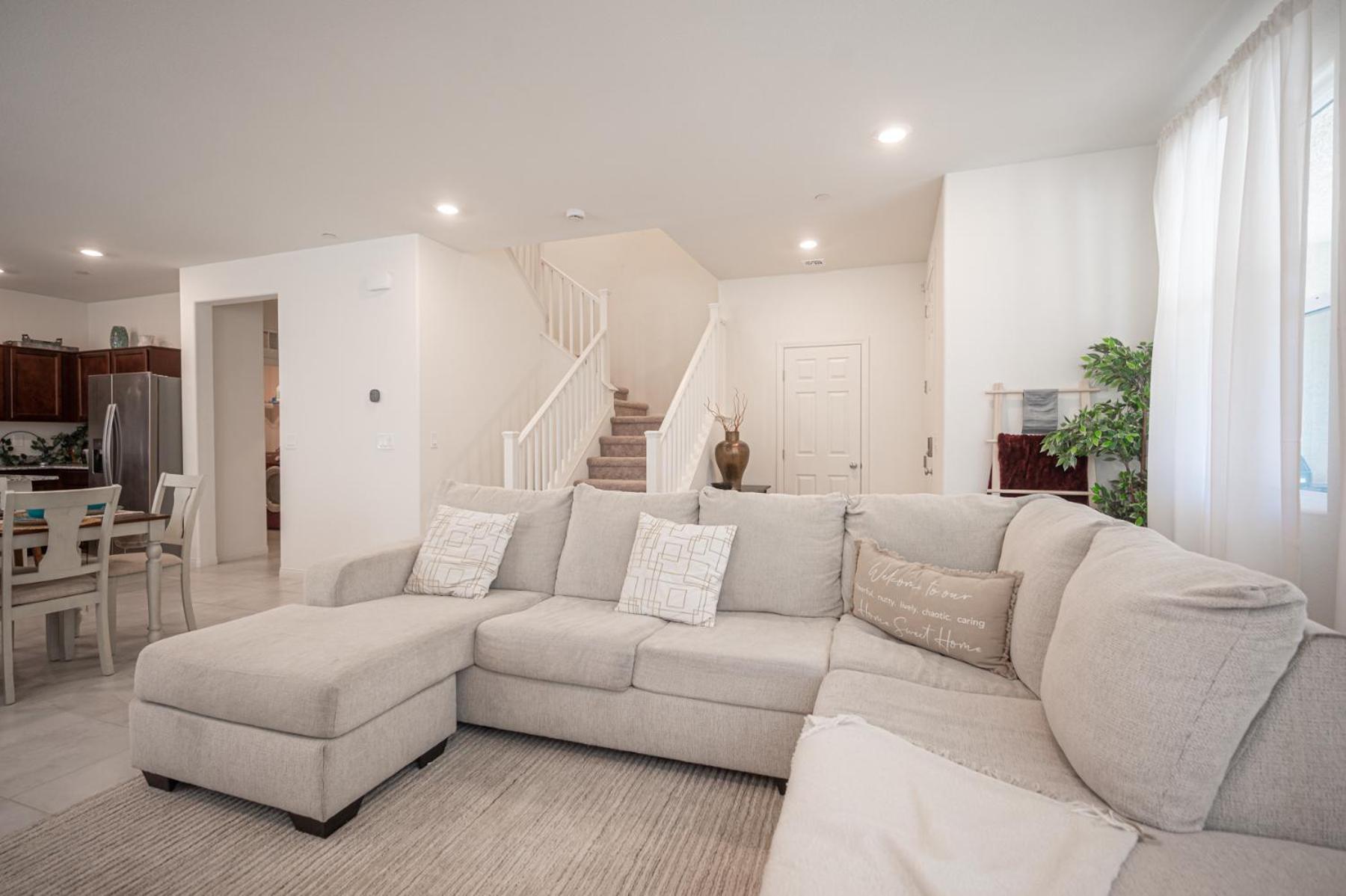 Apartment Beautiful Brand New 2 Bedroom Vegas Home! Fits 12 Or More,15-20 Minutes From Lv Strip