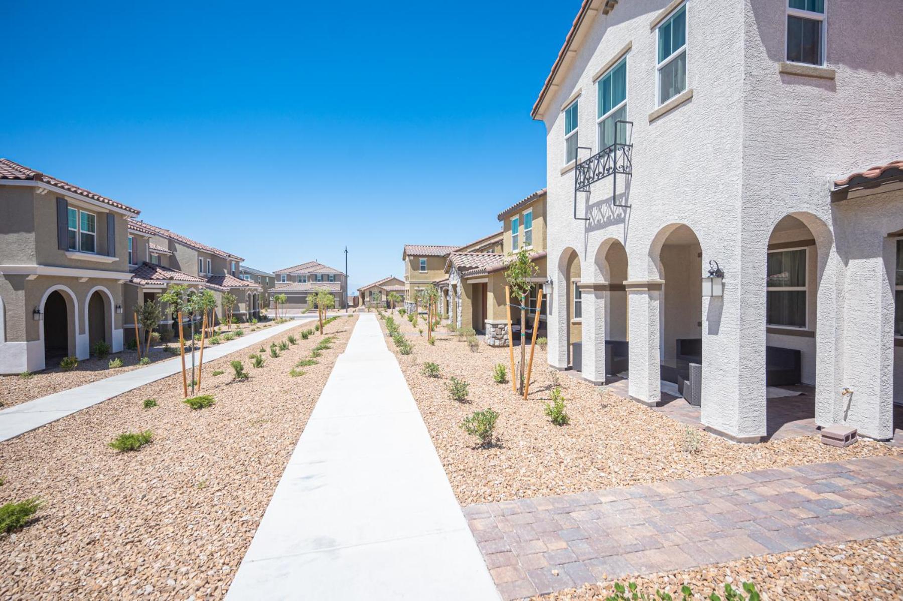Apartment Beautiful Brand New 2 Bedroom Vegas Home! Fits 12 Or More,15-20 Minutes From Lv Strip Las Vegas