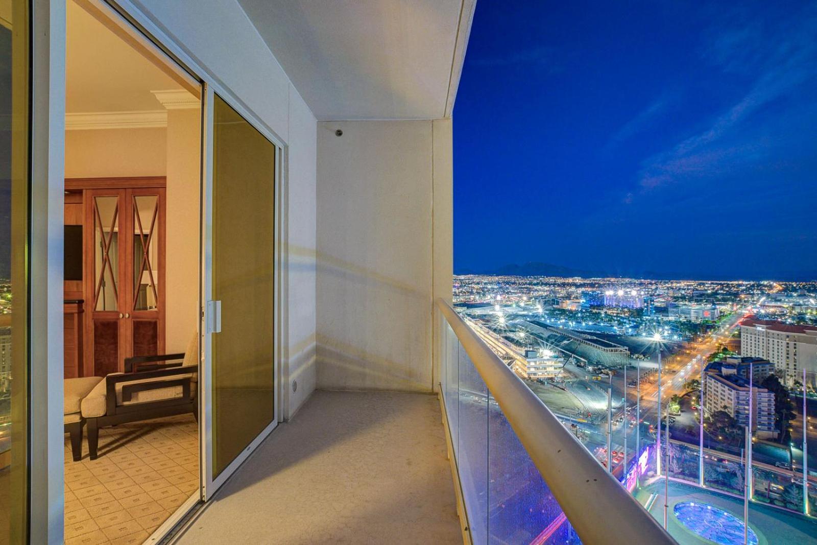 Incredible 1bd 2bth Mgm Signature*balcony View Aparthotel