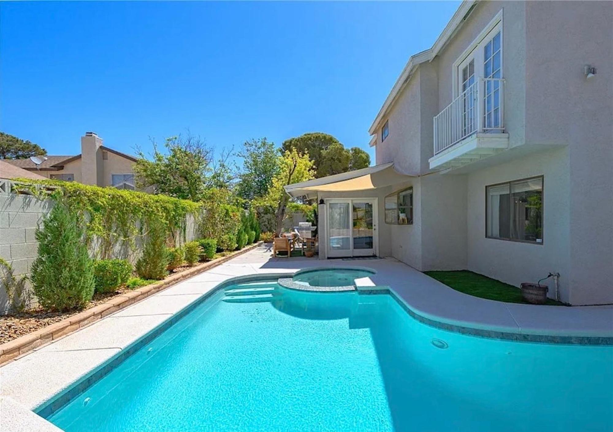 Holiday home 3br Desert Oasis: King Bd W/pool Las Vegas
