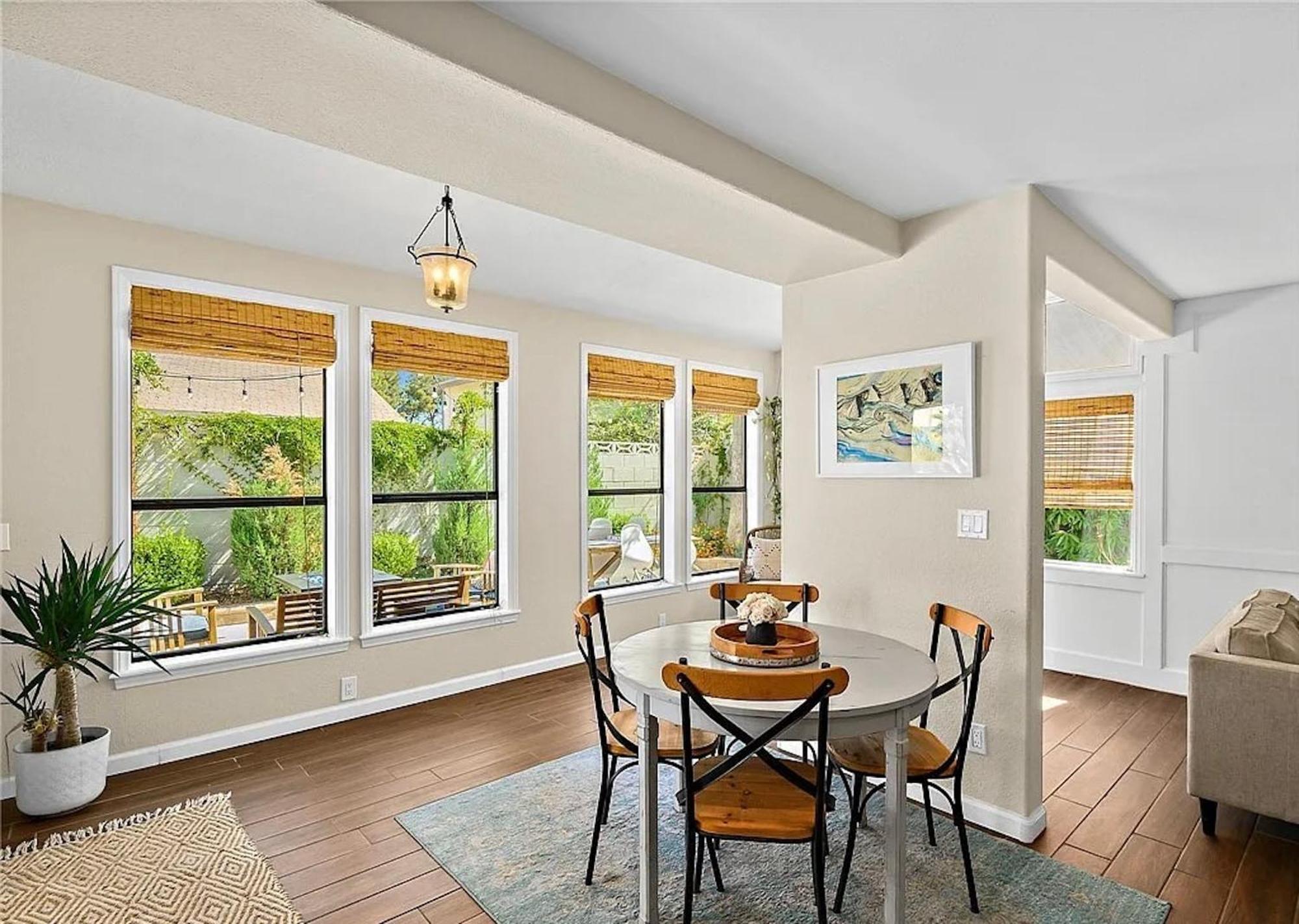 3br Desert Oasis: King Bd W/pool Holiday home Las Vegas