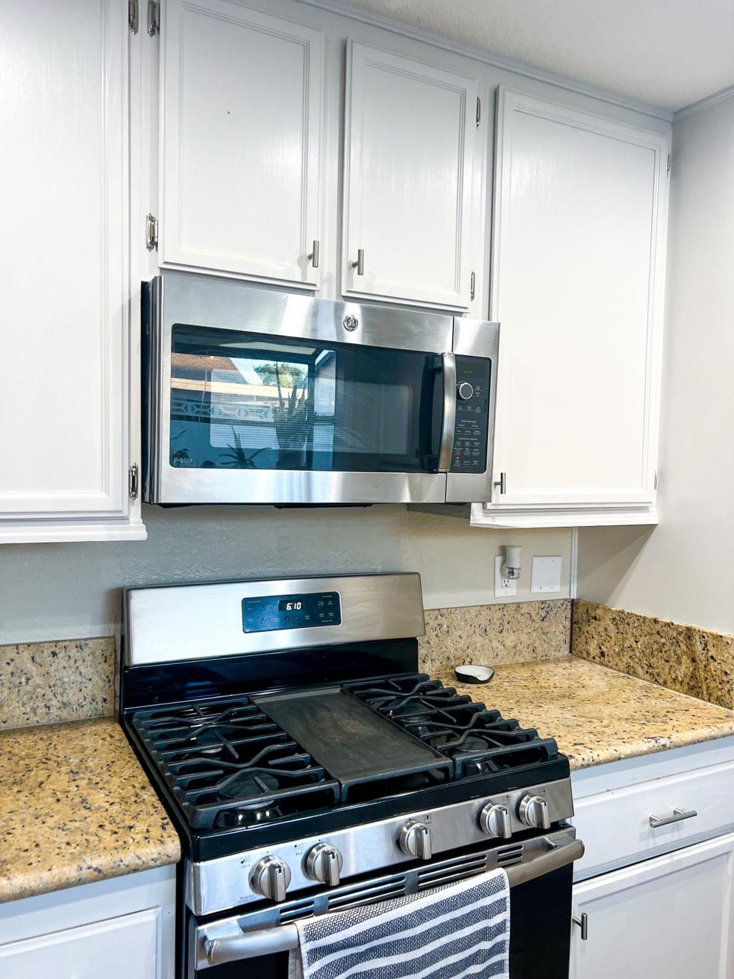3br Desert Oasis: King Bd W/pool Holiday home *