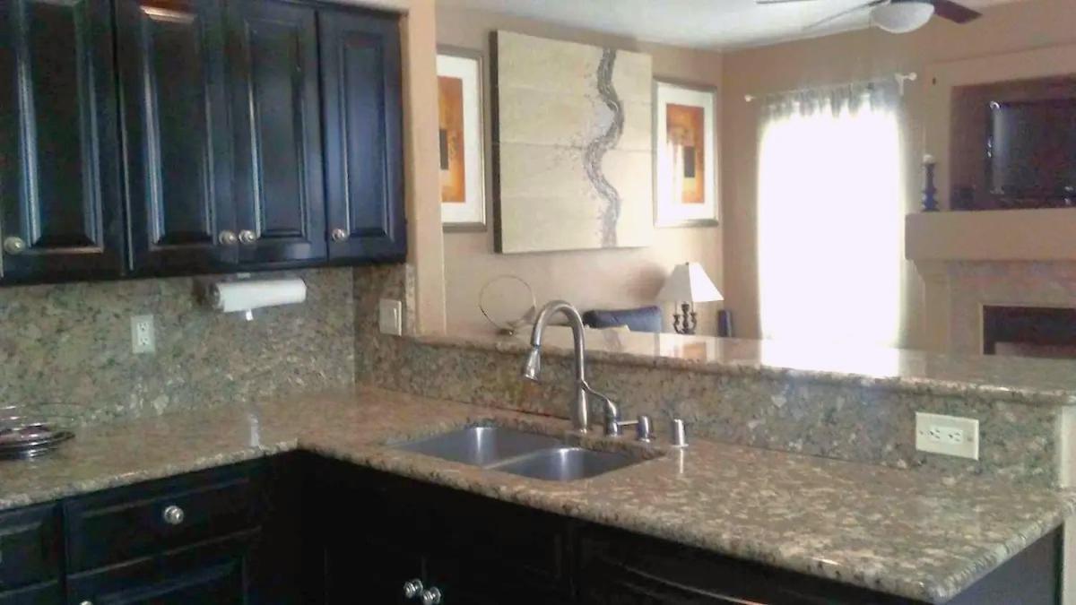 Rose Canyon- 5 Bedroom In Vegas