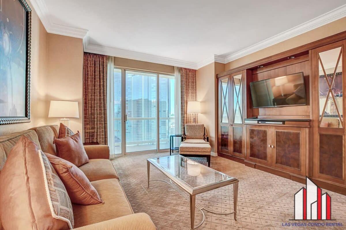 Hébergement de vacances Mgm Signature-21-701 1br2ba F1 Strip View Balcony *