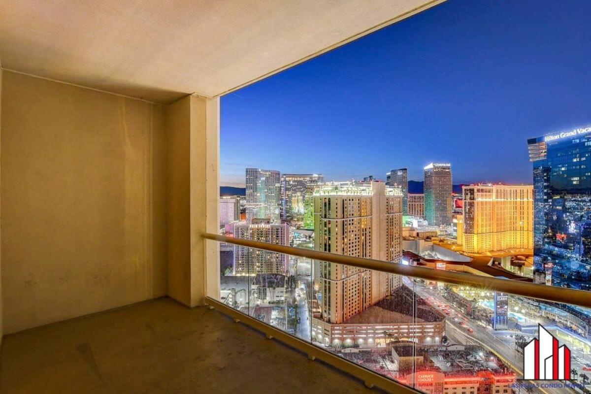 Vakantiehuis Mgm Signature-33-709 F1 Track & Strip View Balcony