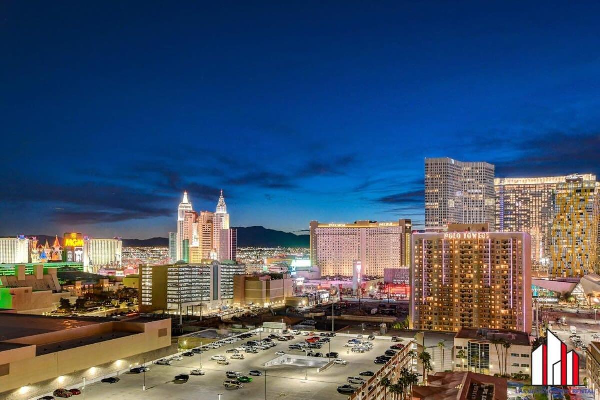 Mgm Signature-18-701 1br2ba Strip View Balcony Holiday home Las Vegas