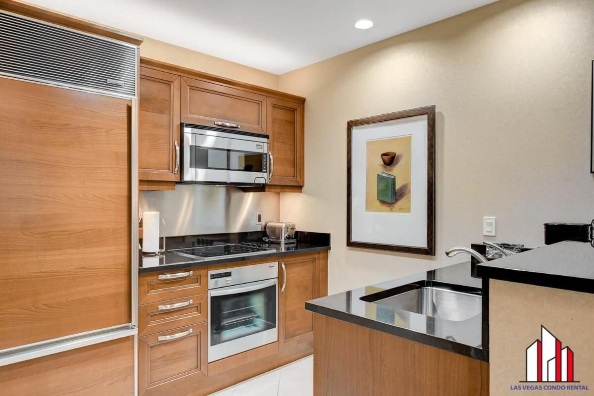 Mgm Signature-18-701 1br2ba Strip View Balcony Holiday home Las Vegas