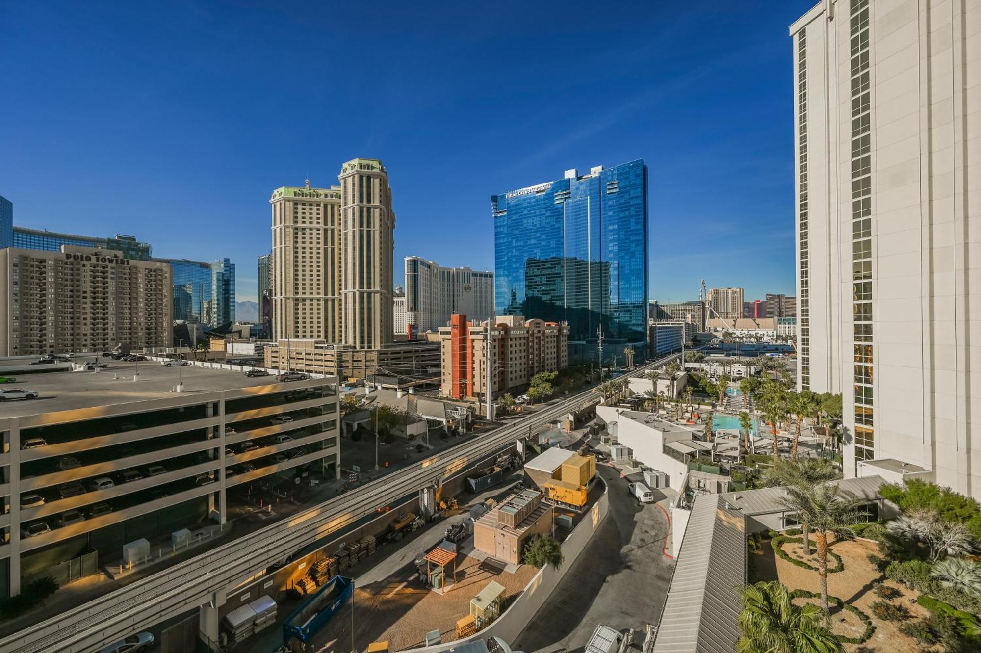 Stripviewsuites At Signature Las Vegas