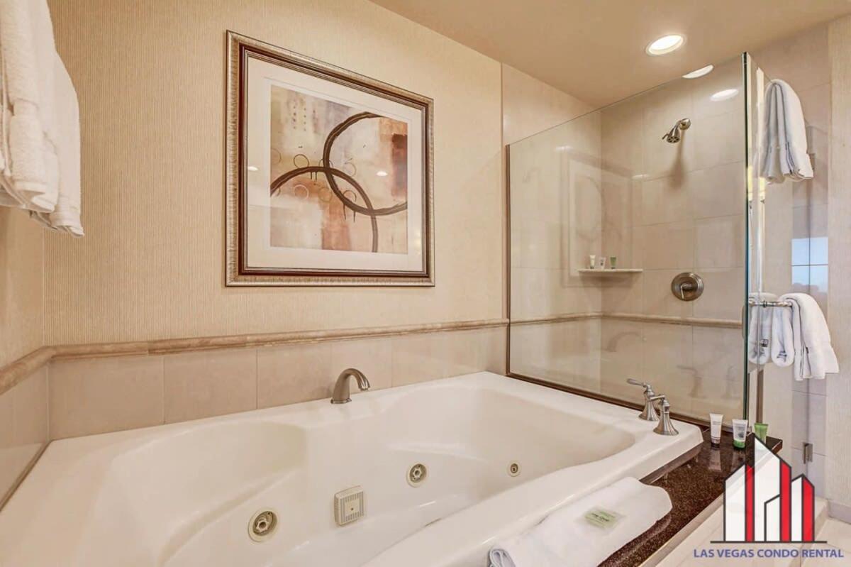 Mgm Signature-37-814 1br 2ba F1 Pits View Balcony