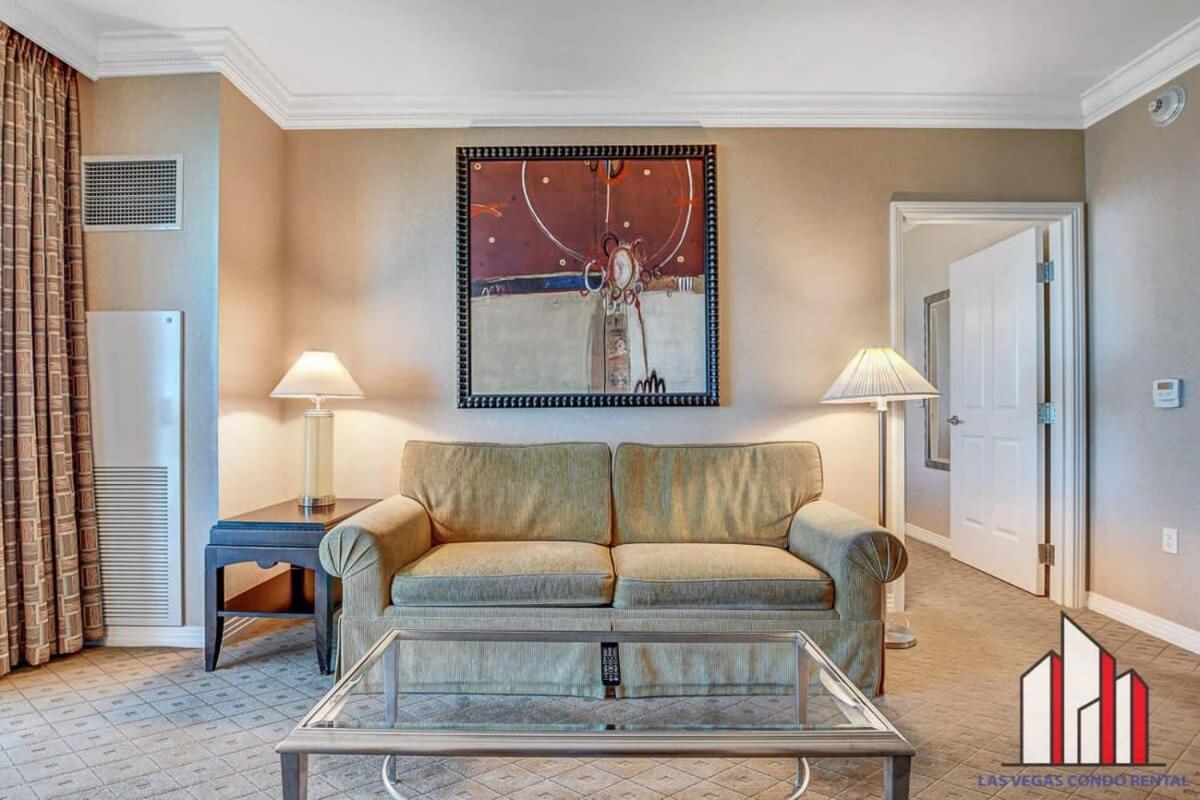 Mgm Signature-37-814 1br 2ba F1 Pits View Balcony