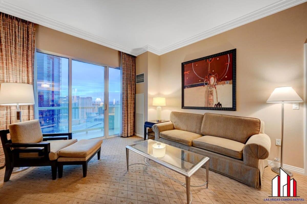 Mgm Signature-29-821 1br2ba F1 Strip View Balcony Holiday home *