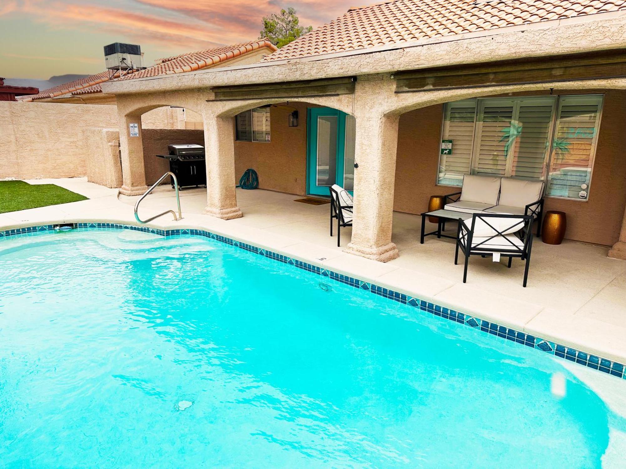 Mirage Pool House - Heart Of Lv, Swimming Pool, Games, Heavenly Relaxation Ferienhaus