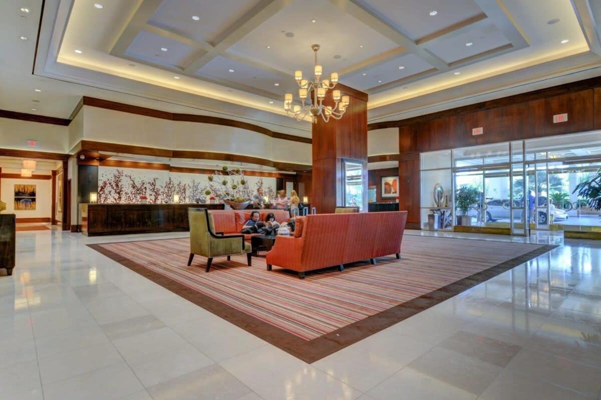 Mgm Signature-04-707 Strip View Balcony *