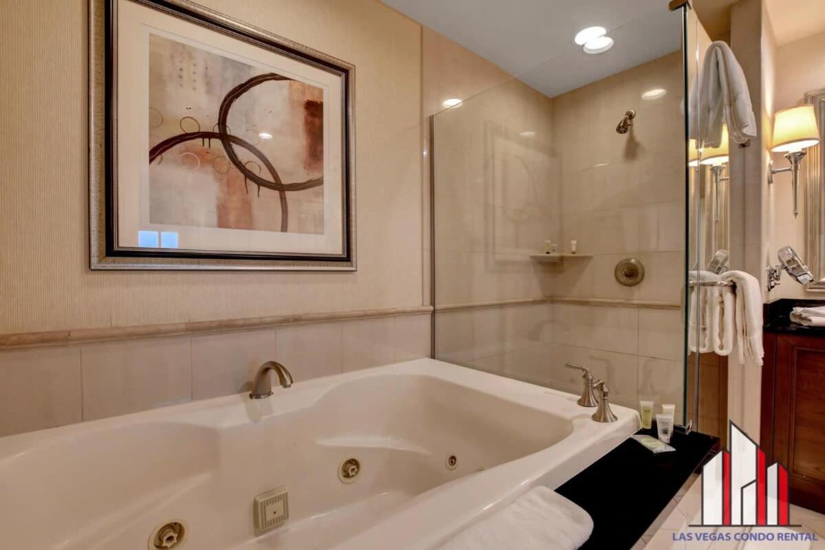 Mgm Signature-04-704 Jacuzzi Holiday home