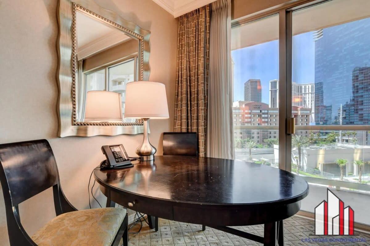 Casa de férias Mgm Signature-04-707 Strip View Balcony *
