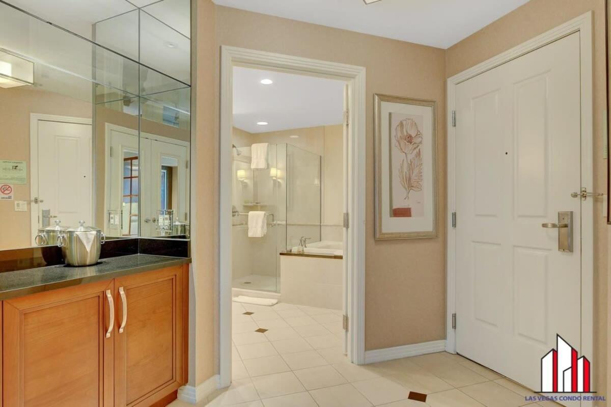 Holiday home Mgm Signature-18-703 Strip View Jacuzzi Las Vegas