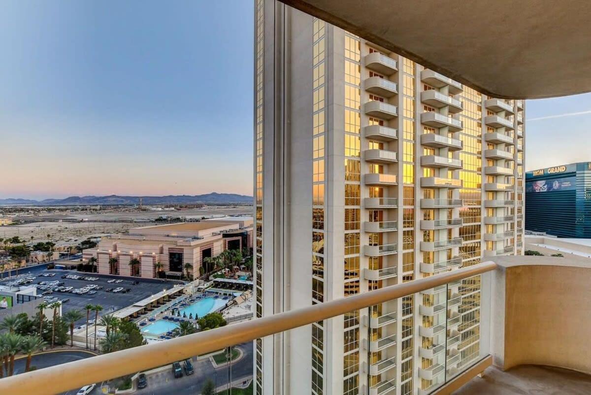 Hébergement de vacances Mgm Signature-16-702 1br 2ba Balcony *