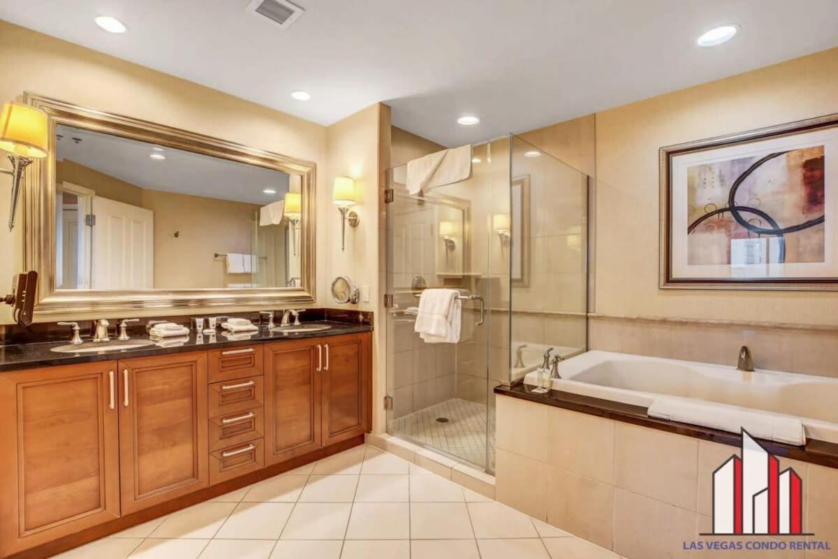 Mgm Signature-17-703 Strip View Jacuzzi Holiday home Las Vegas