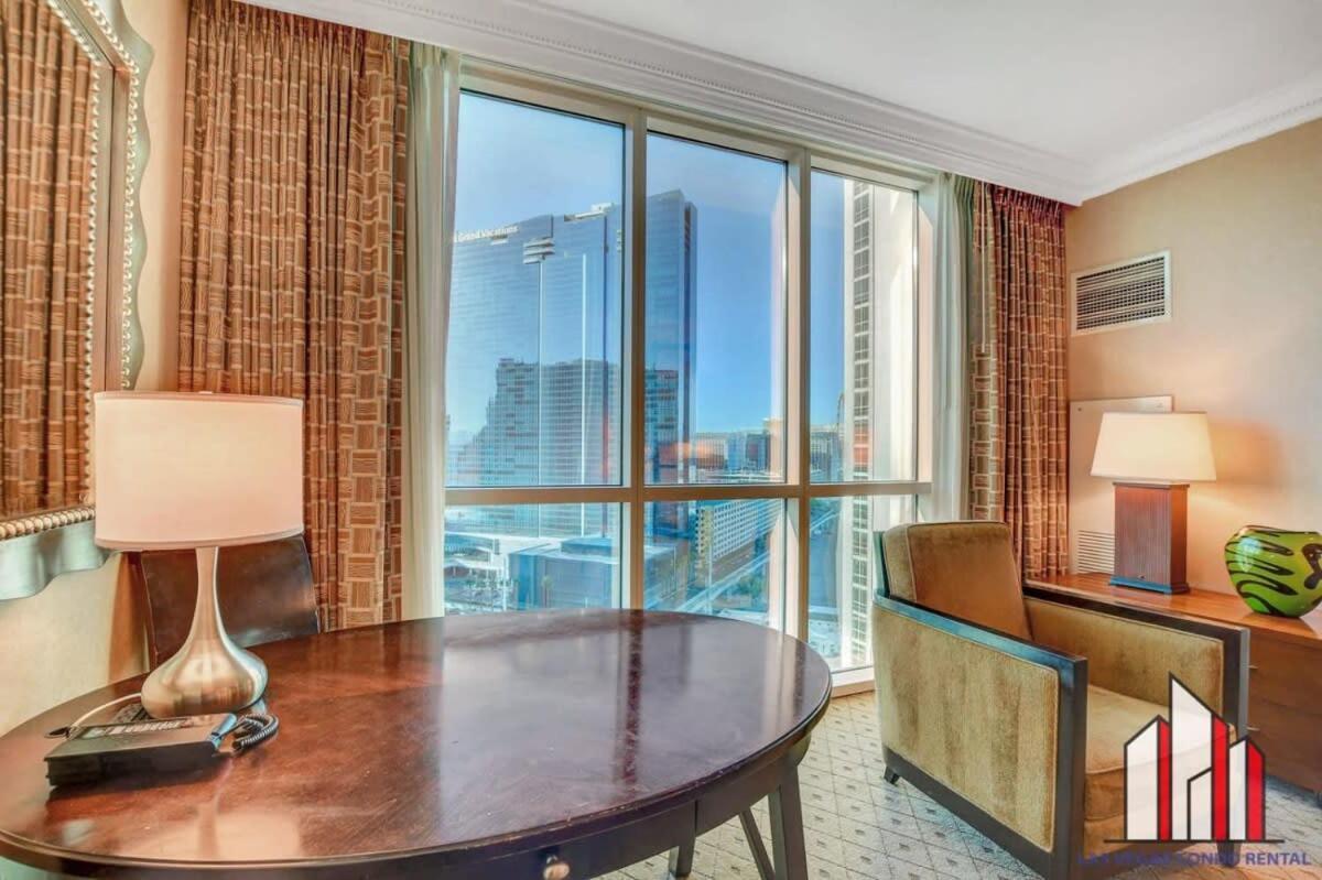 Mgm Signature-17-703 Strip View Jacuzzi Las Vegas