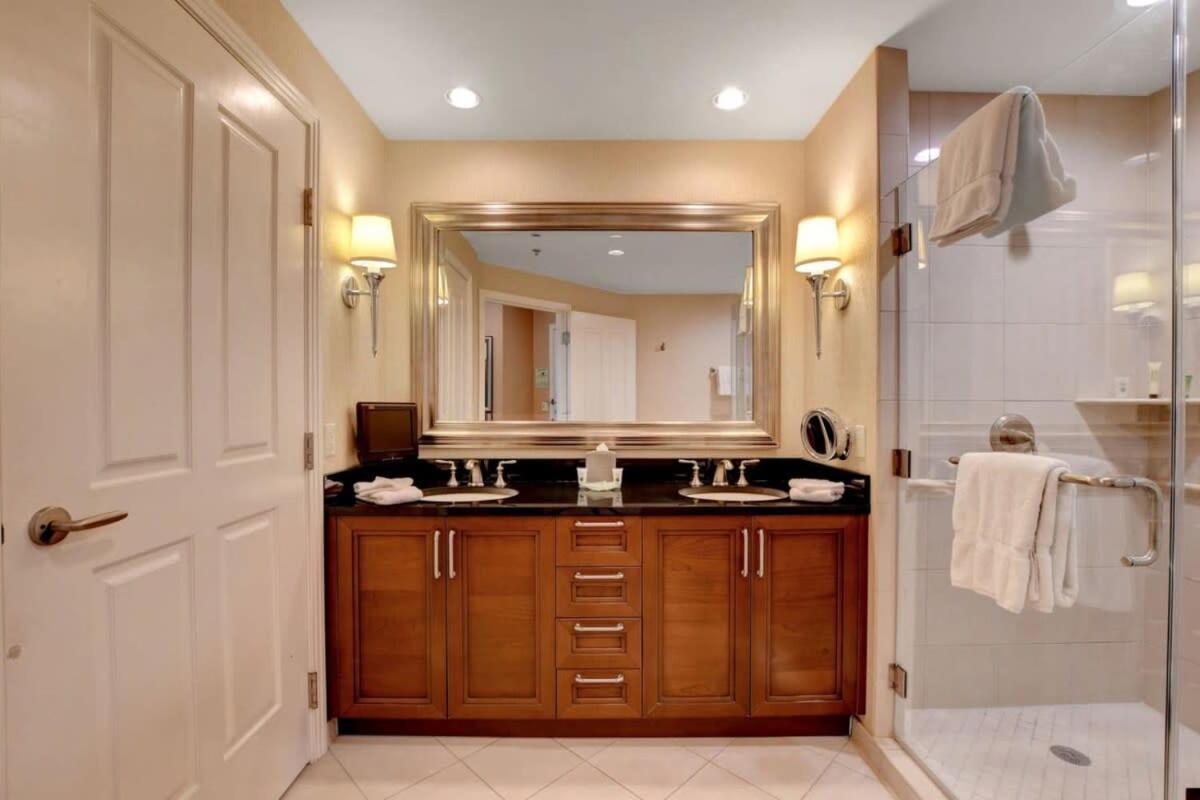 Mgm Signature-21-703 Strip View Jacuzzi *