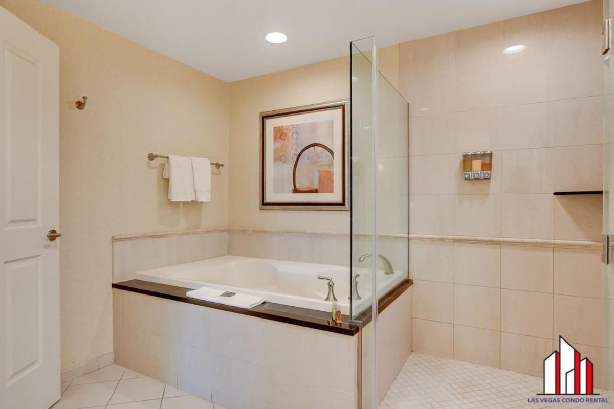 Ferienhaus Mgm Signature-20-609 Strip View Jacuzzi