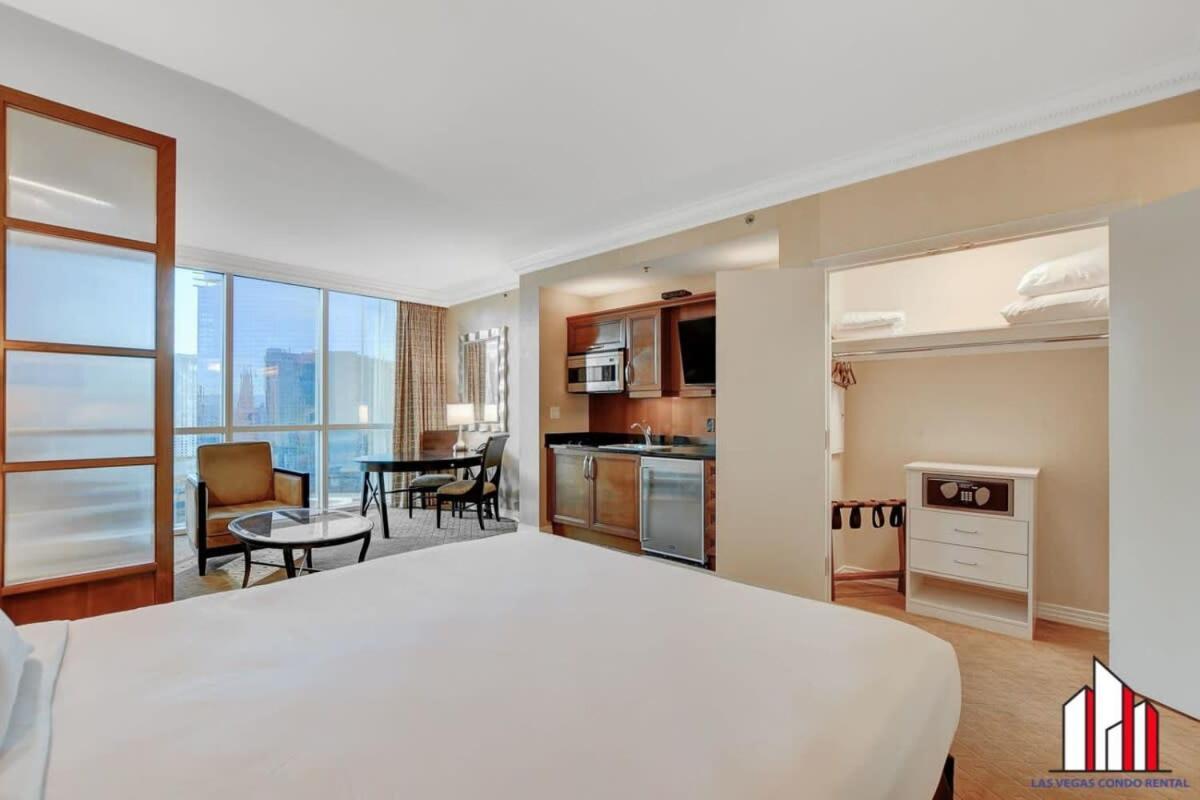 Mgm Signature-20-609 Strip View Jacuzzi *