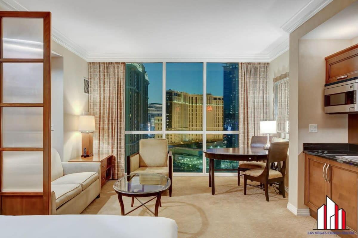 Mgm Signature-20-609 Strip View Jacuzzi Ferienhaus