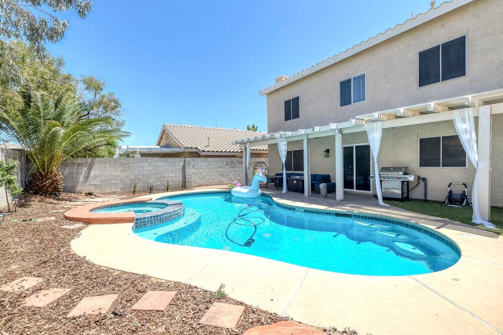 Ferienhaus Modern In Vegas Near Strip With Pool And Jacuzzi *