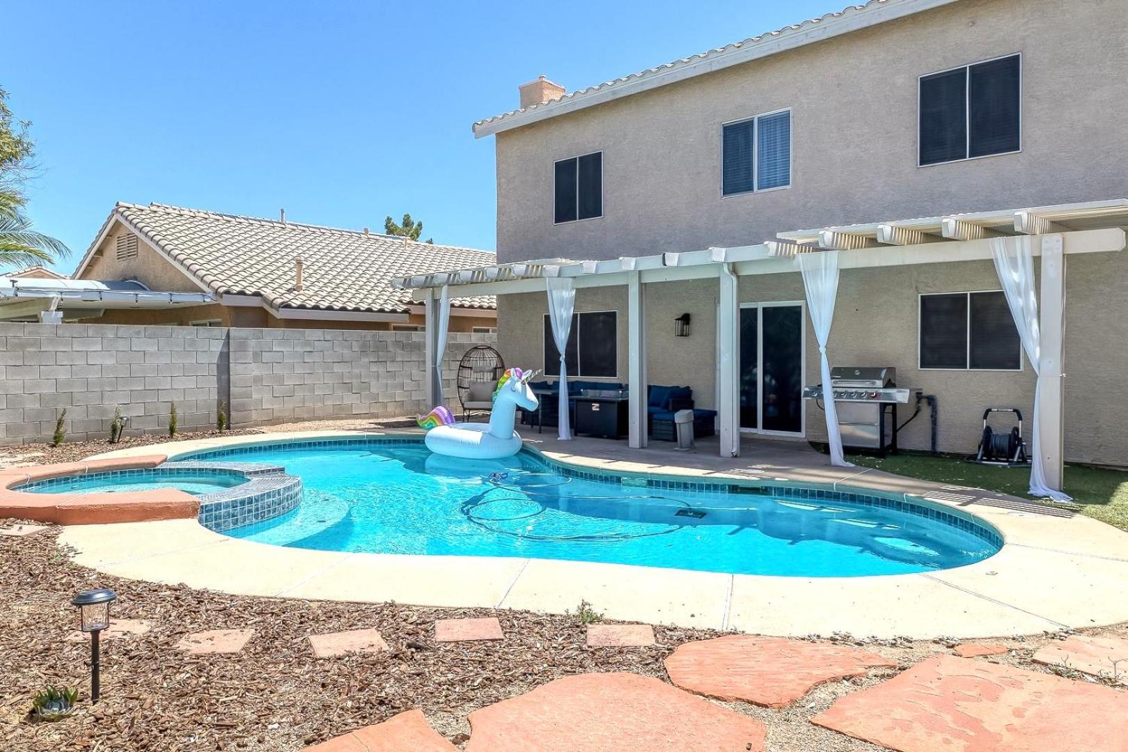 Ferienhaus Modern In Vegas Near Strip With Pool And Jacuzzi *