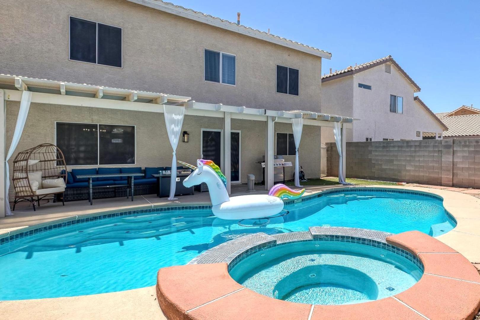 Modern In Vegas Near Strip With Pool And Jacuzzi Ferienhaus *