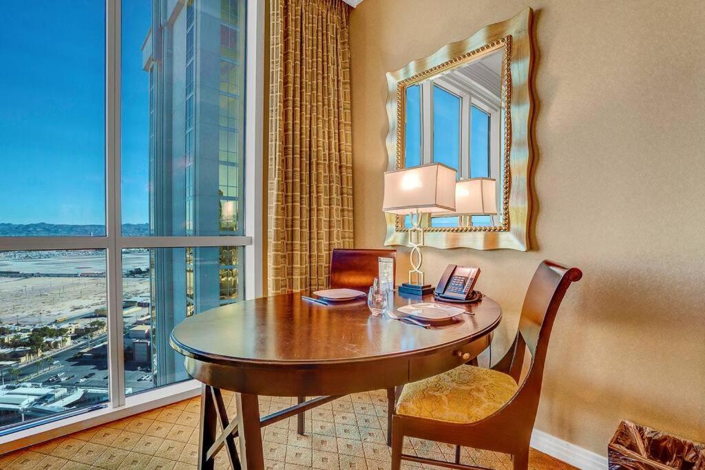 32nd Flr Penthouse Mgm Signature No Fee Apartment Las Vegas