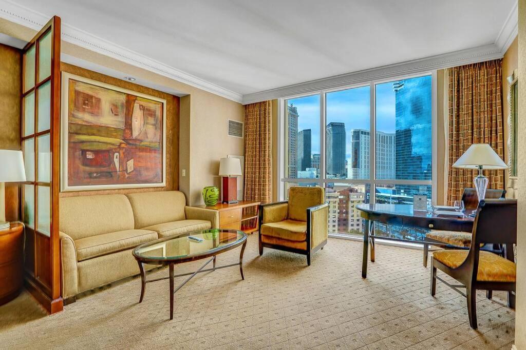 11th Floor Mgm Signature Studio:strip View, No Fee Las Vegas