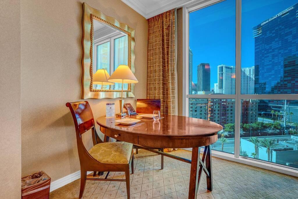 Apartment 8th Flr Mgm Signature Studio, Strip View, No Fee Las Vegas