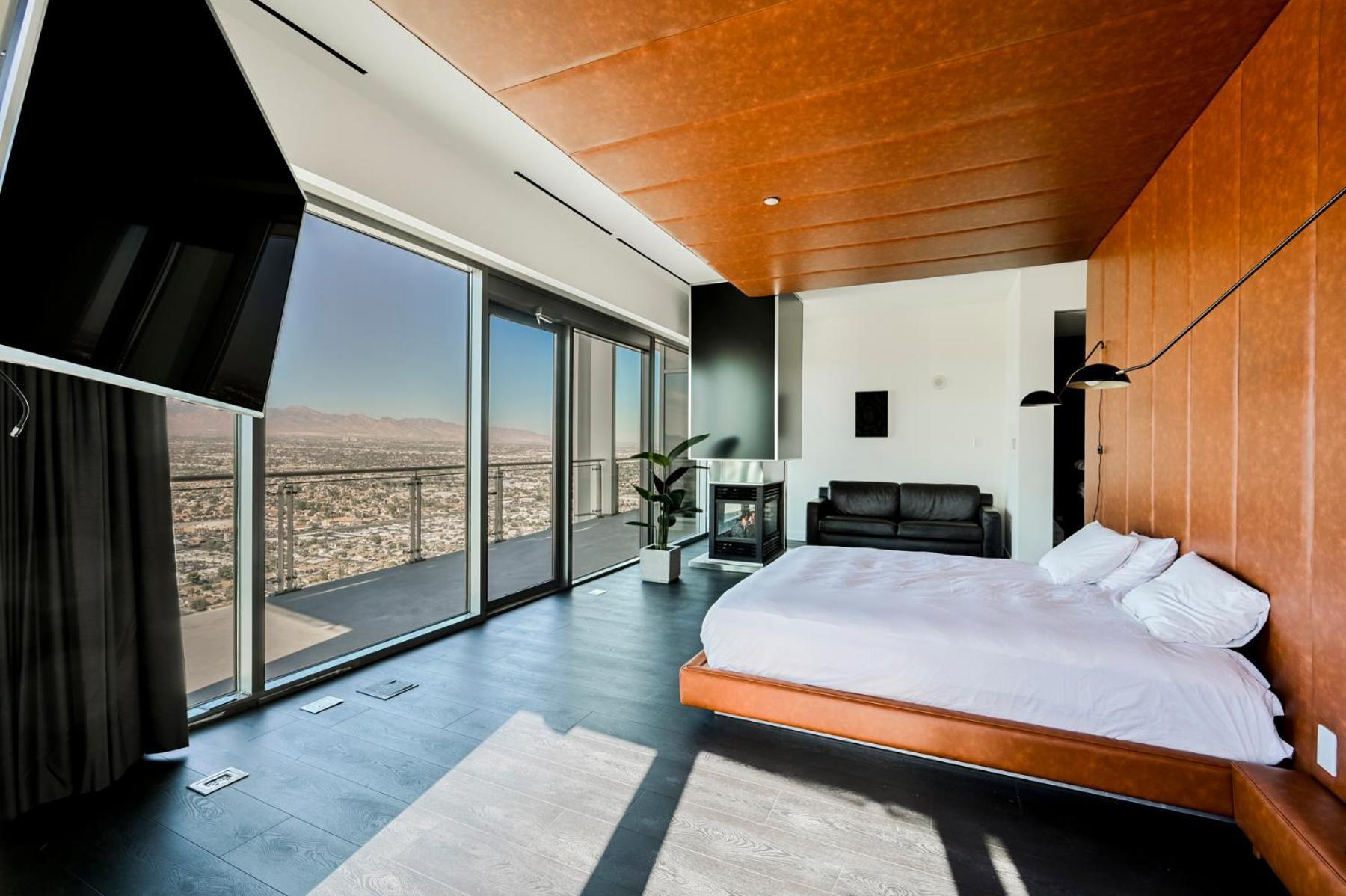 Aparthotel Stripviewsuites Penthouse *