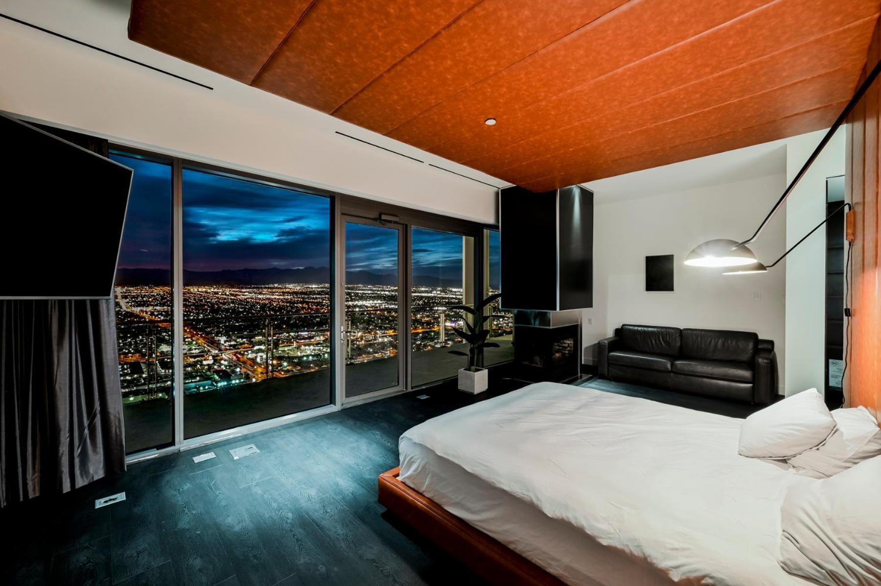 Stripviewsuites Penthouse Aparthotel *
