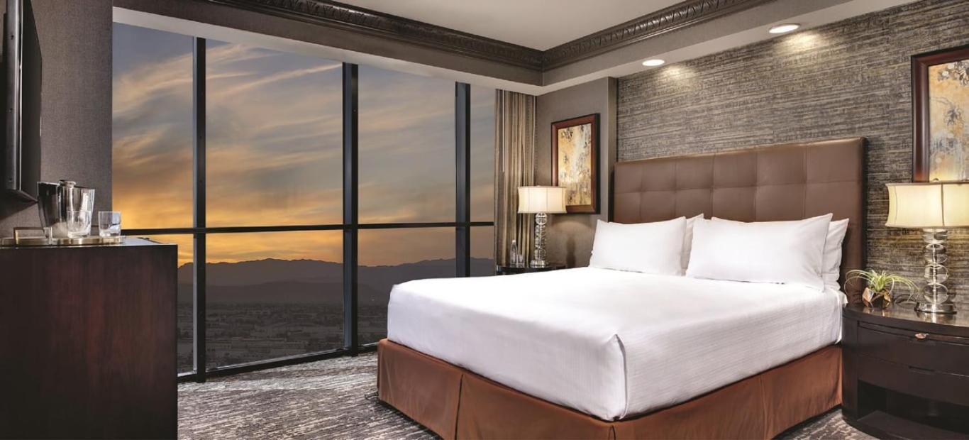 Hotel Luxor & Casino By Suiteness