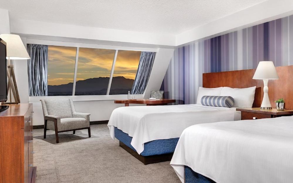 Luxor & Casino By Suiteness 4* Las Vegas