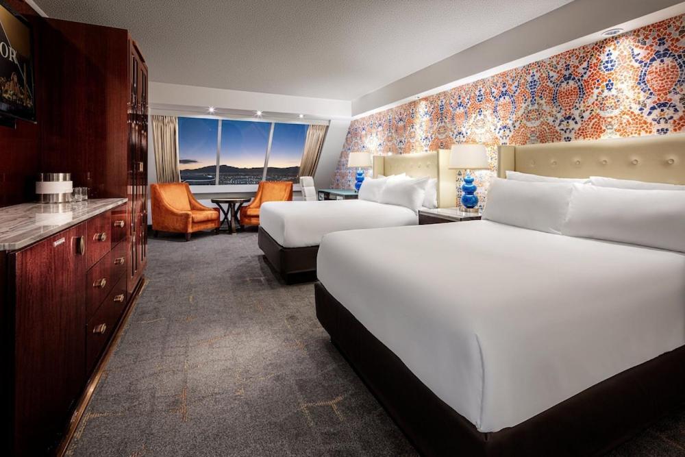 Hotel Luxor & Casino By Suiteness