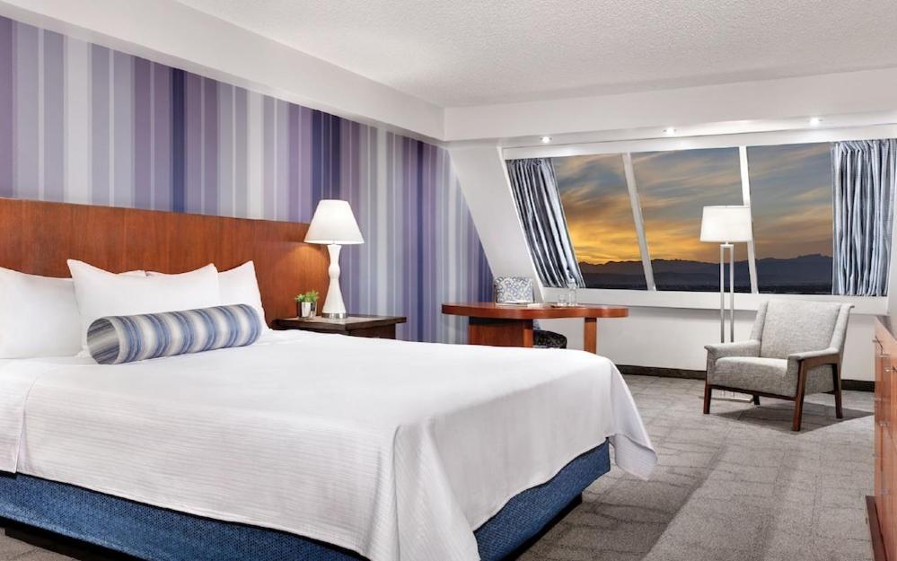 Luxor & Casino By Suiteness Hotel Las Vegas