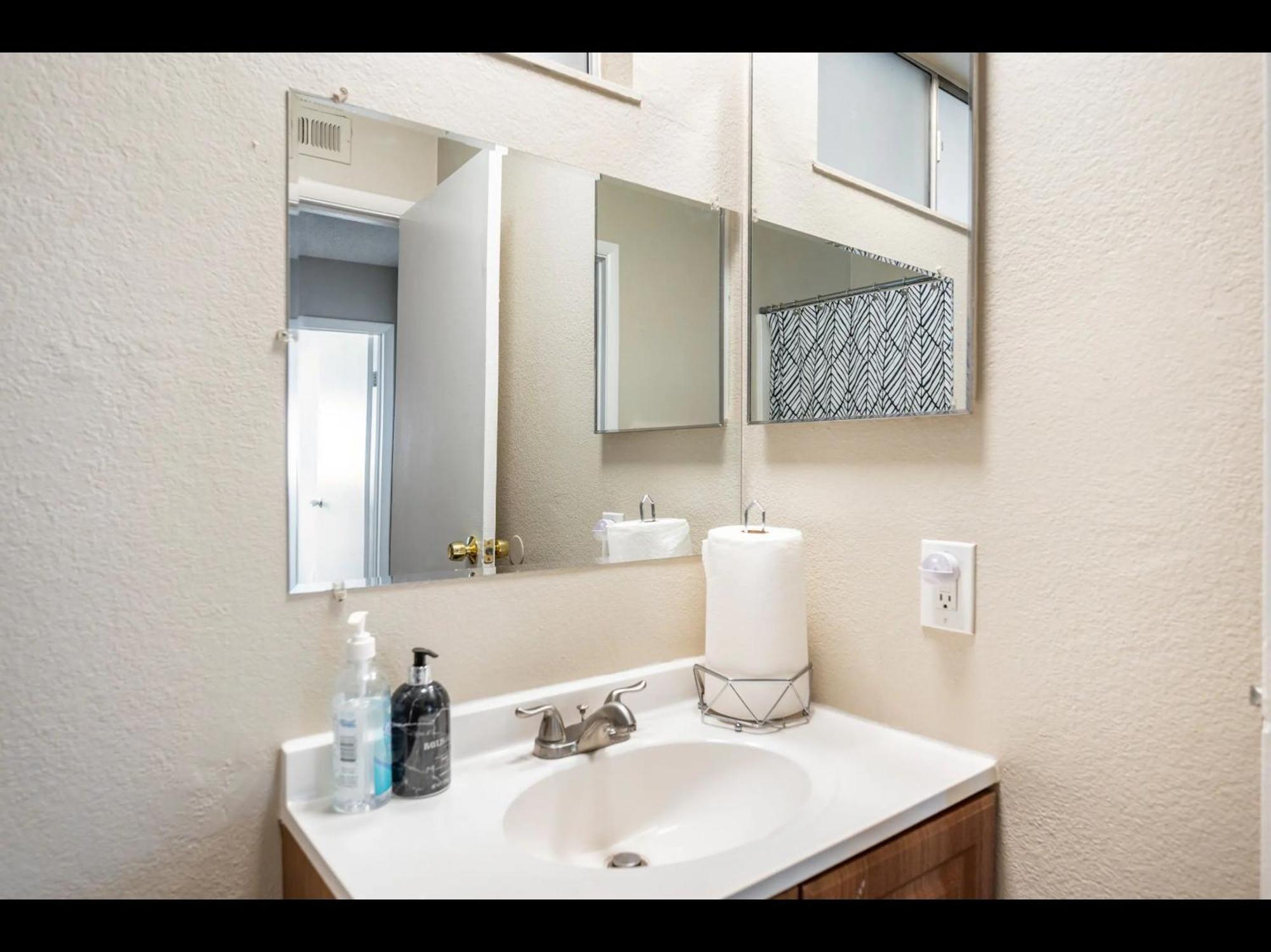 4 Bed 2 Bath Reno With Private Pool Las Vegas