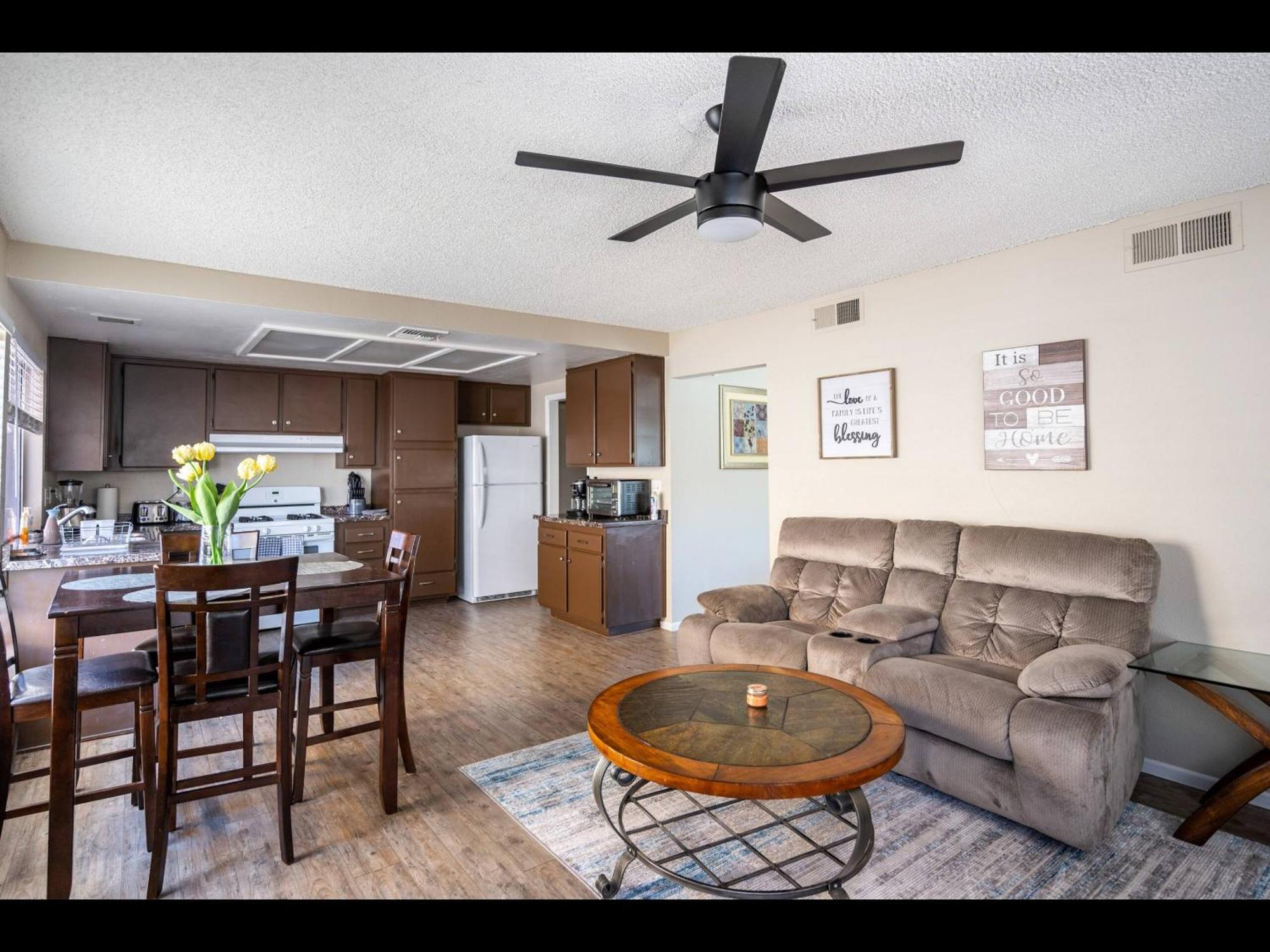 4 Bed 2 Bath Reno With Private Pool Las Vegas