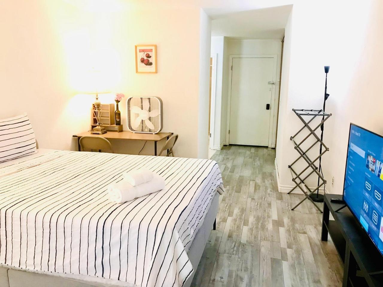 Super Bedroom With Private Bathroom 5 Las Vegas