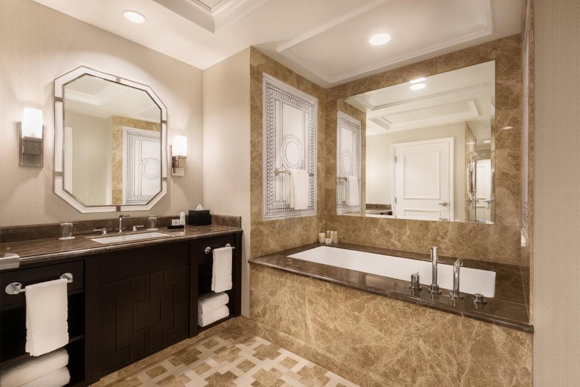 Caesars Palace Vegas By Suiteness Hotel