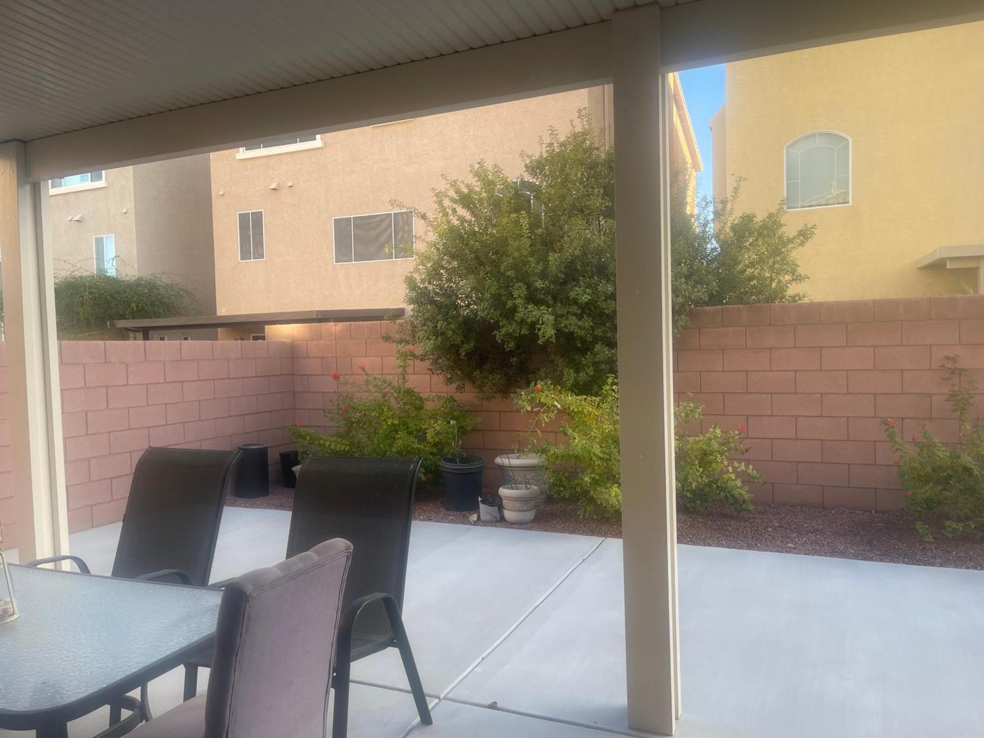 Private In A Beautiful House *