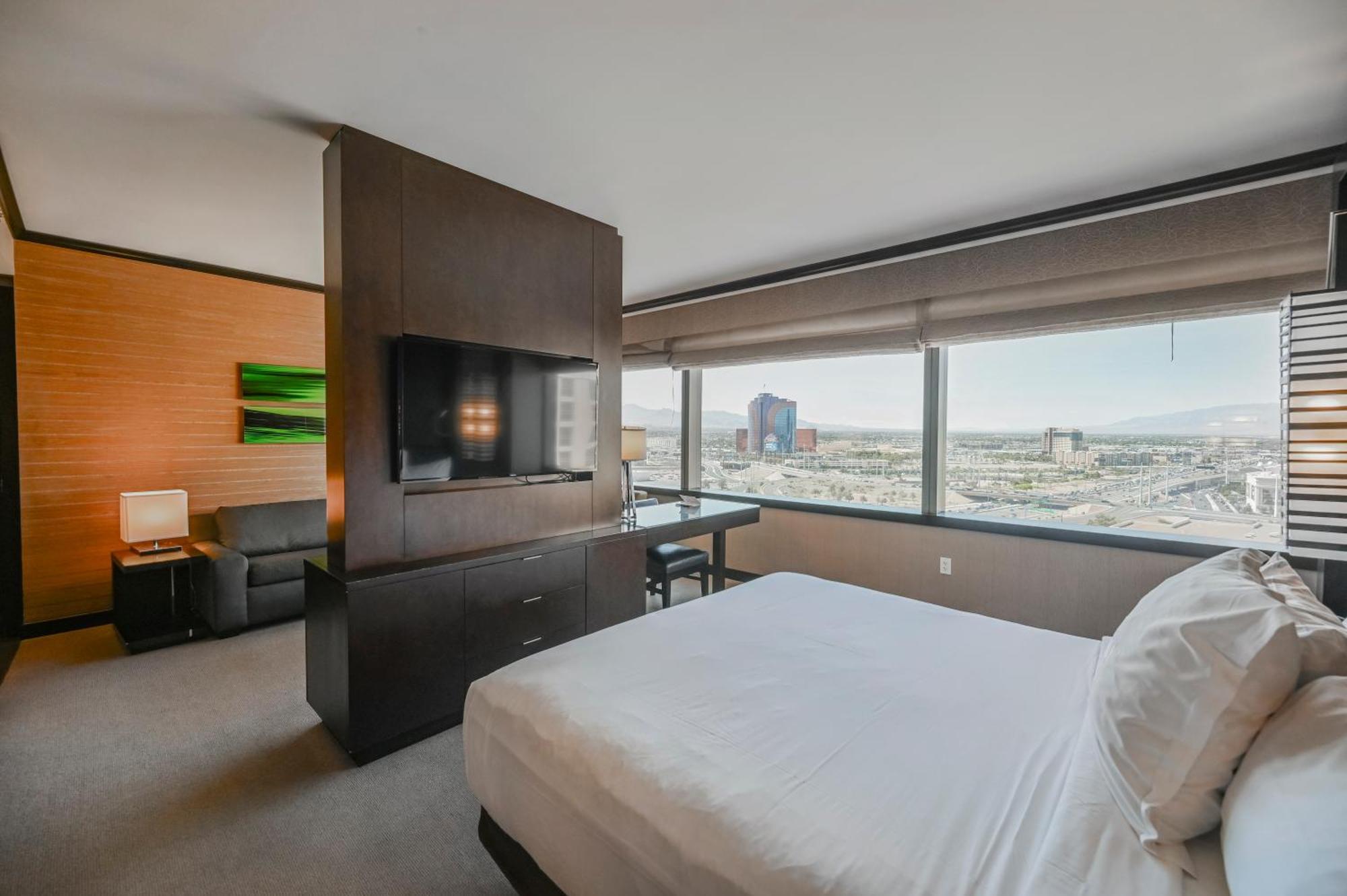 Stripviewsuites At Vdara *