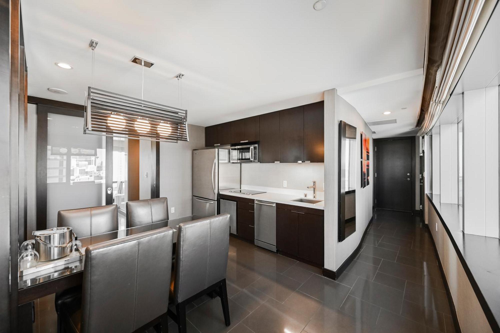 Stripviewsuites At Vdara Aparthotel