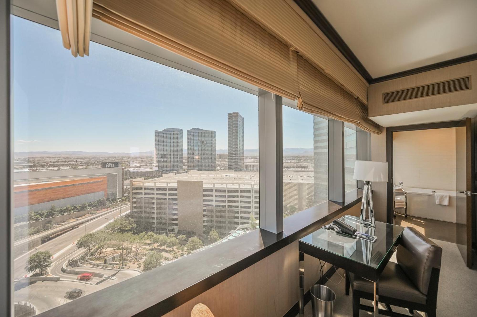 Stripviewsuites At Vdara * Las Vegas