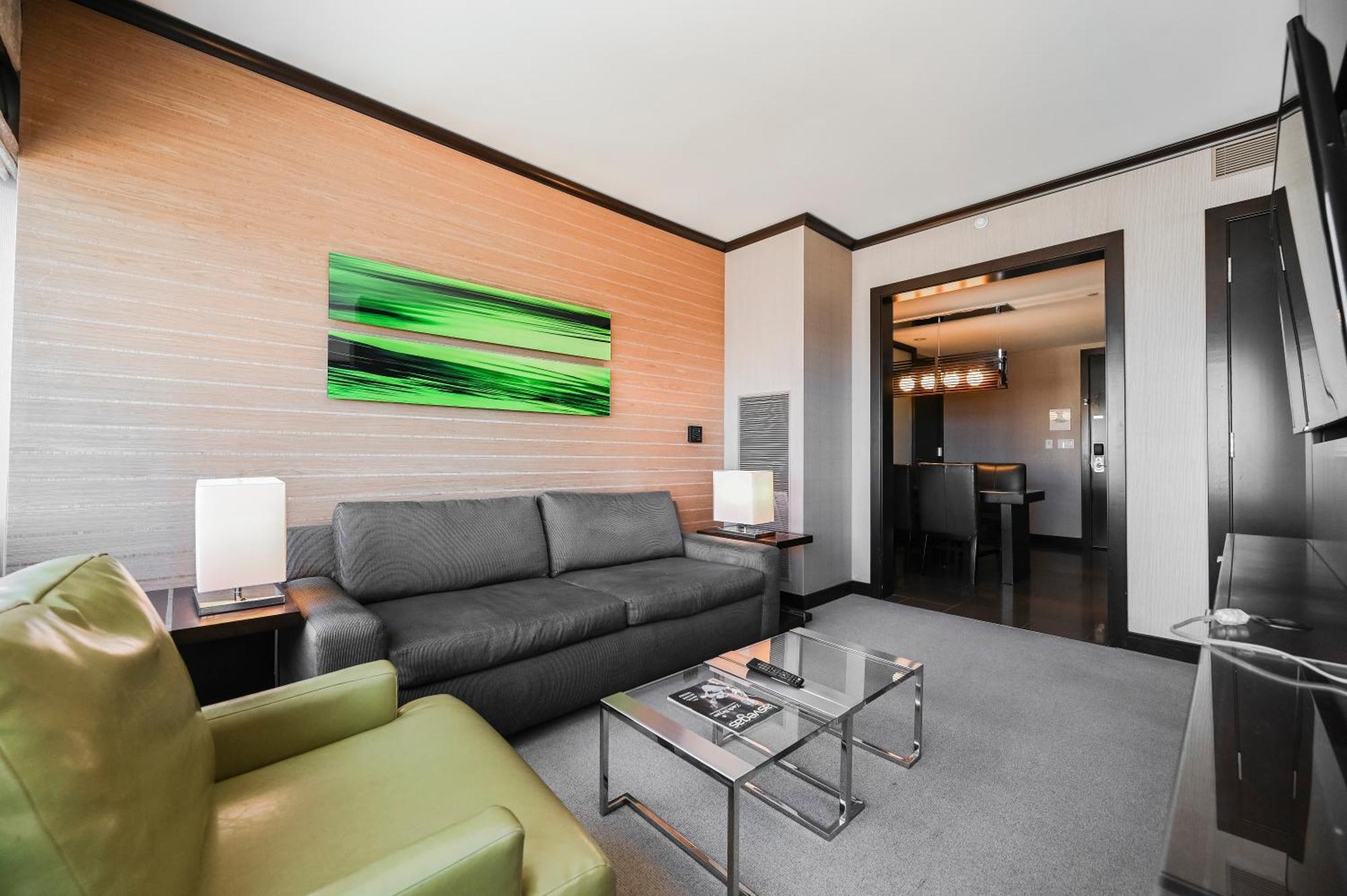 Stripviewsuites At Vdara Aparthotel