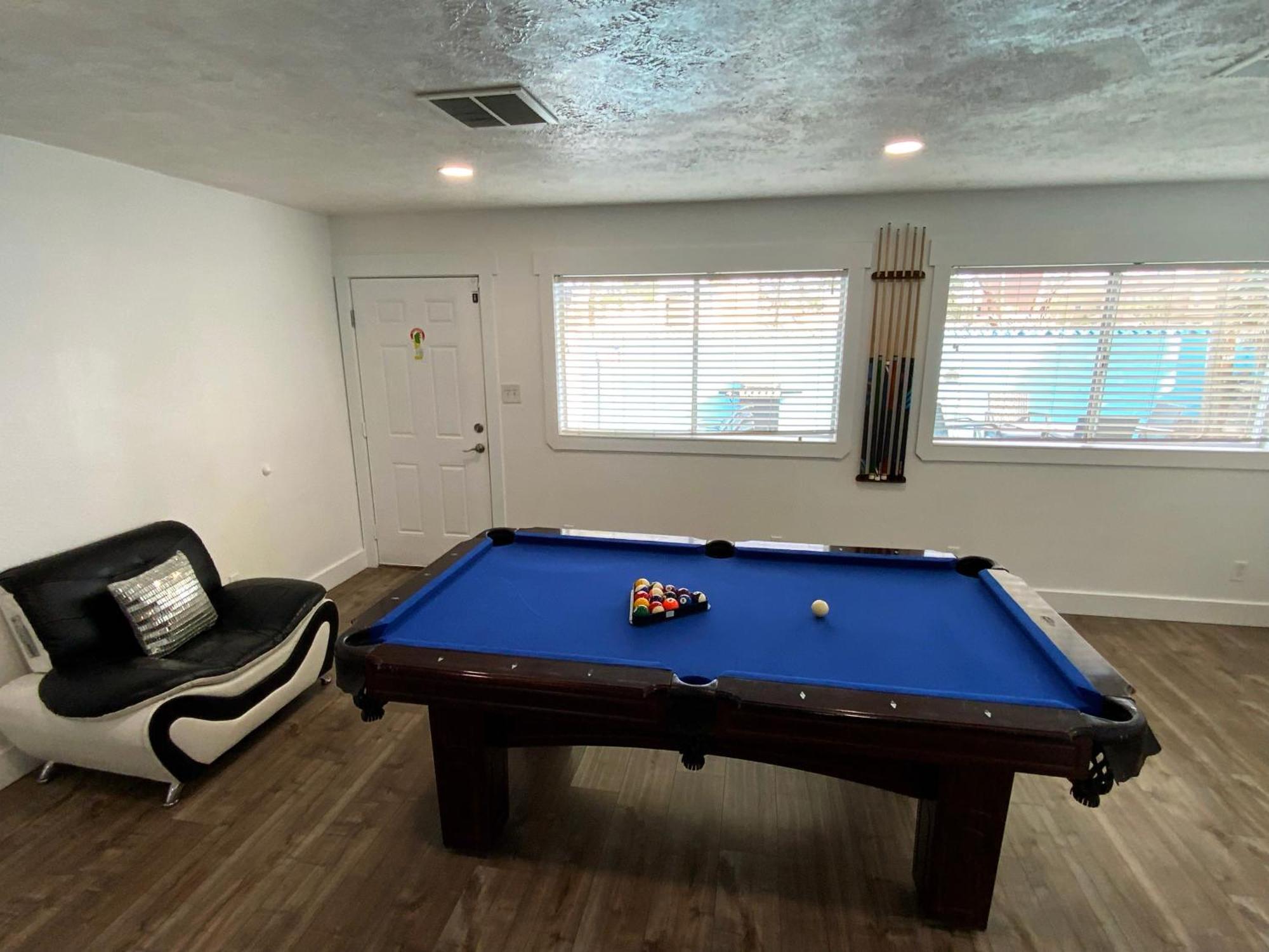 Vegas Getaway: 1 Story, Private Pool, Game
