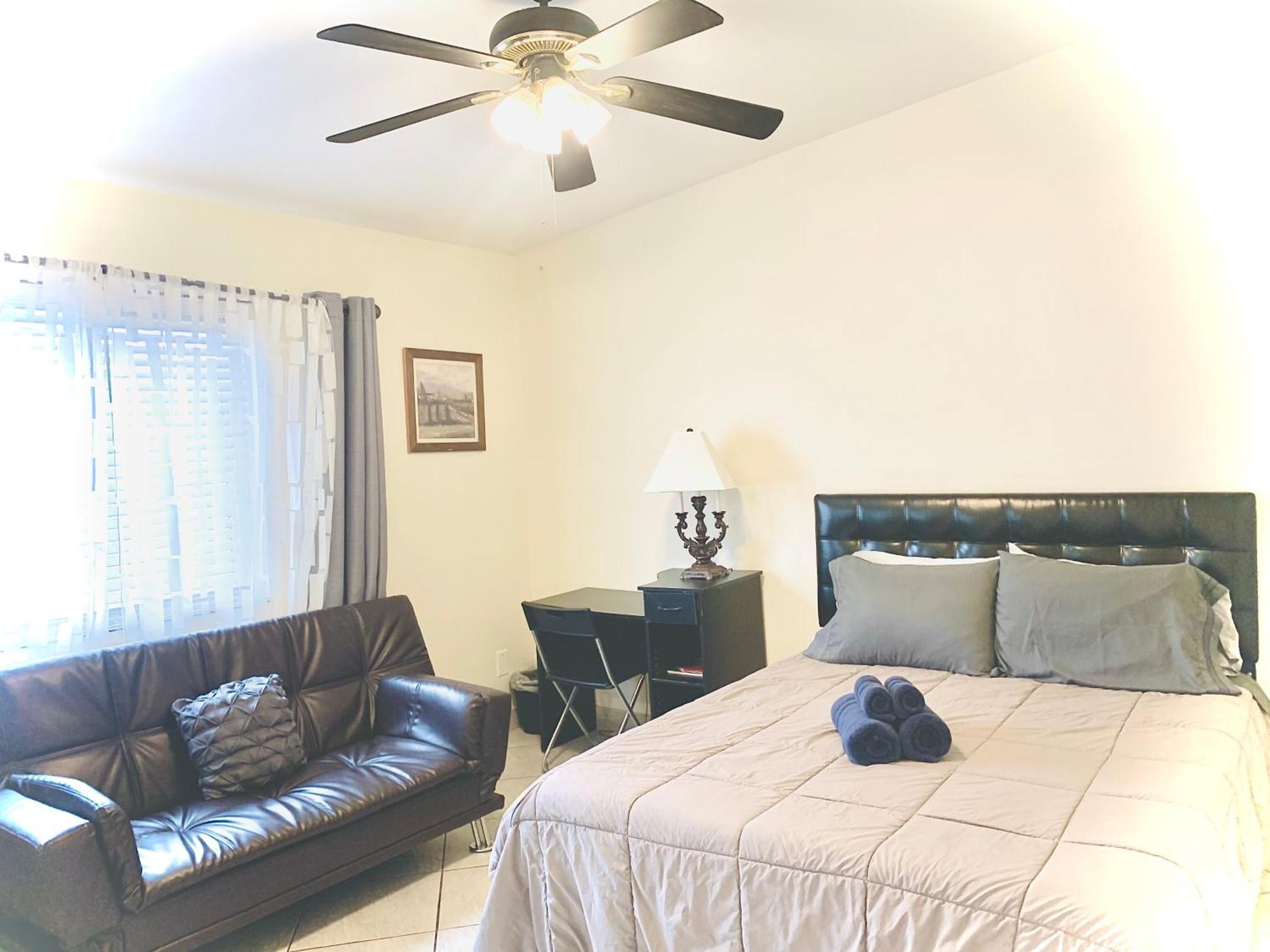 Holiday home Watercreek-four-bedroom House In Vegas *